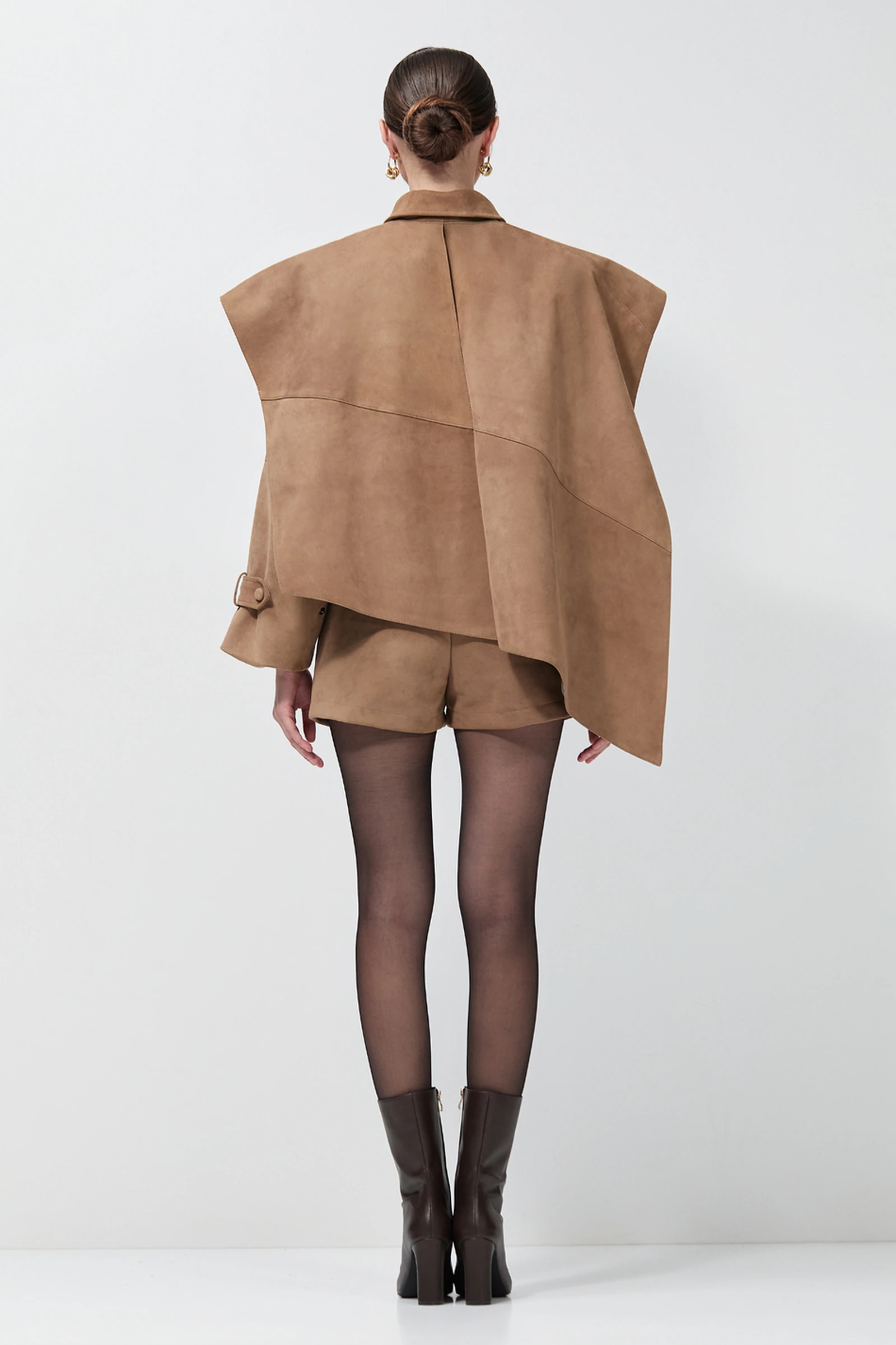 Neveia Jacket